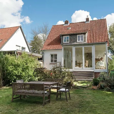 Vintage In Lower Saxony With Garden דירה *